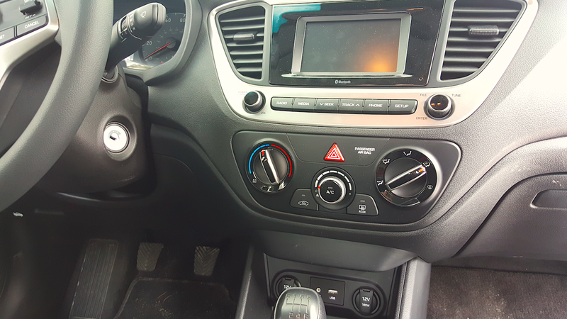 Illustration for article titled A Manual Transmission 2018 Hyundai Accent Is A Good Amount Of Fun For Only $16,000